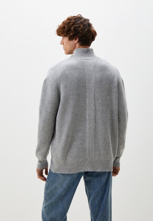 Свитер Qwentiny