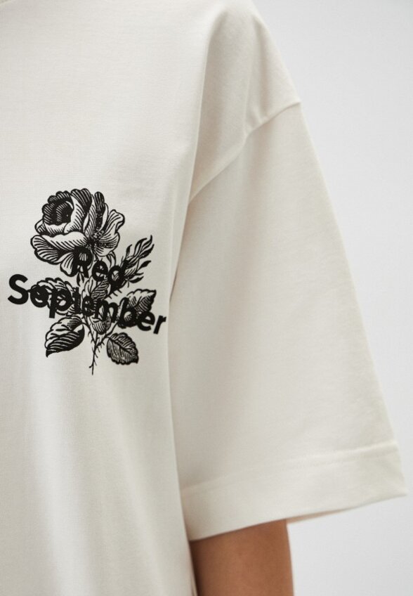 Футболка Red September