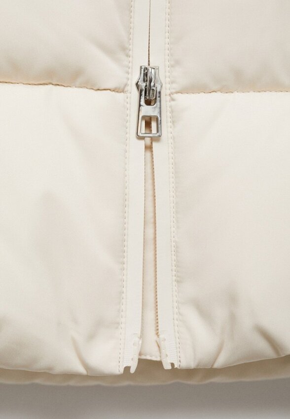 Пуховик Mango