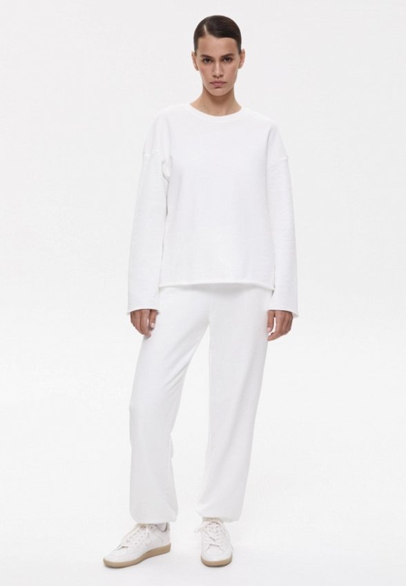 Свитшот Charmstore