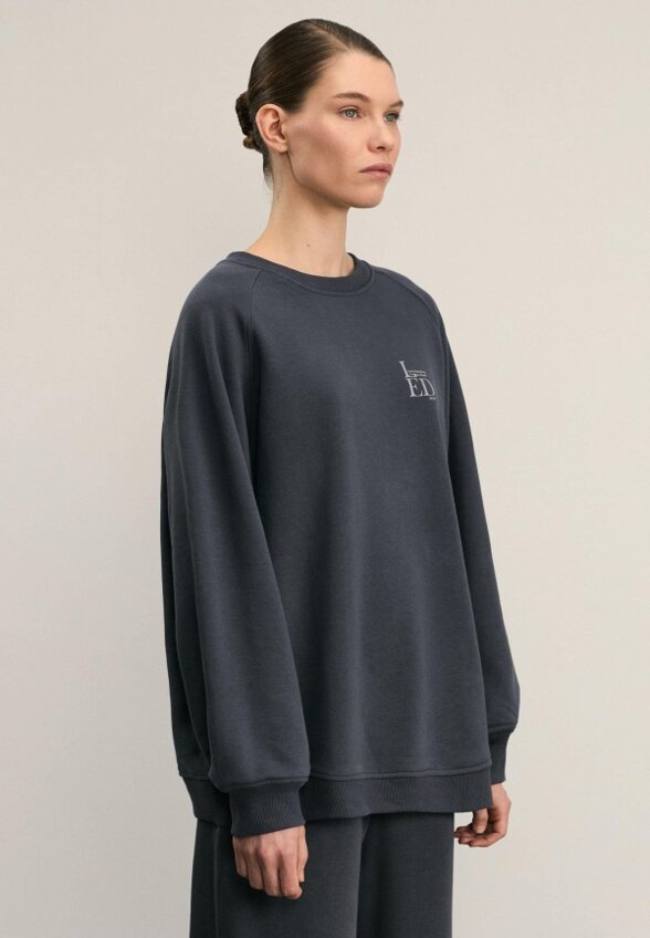 Свитшот Zarina