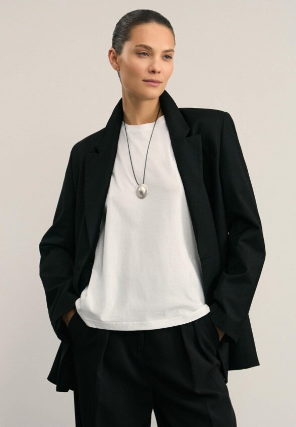 Футболка Zarina