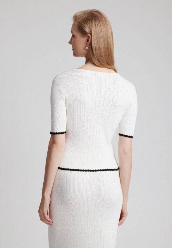 Джемпер To Be Blossom