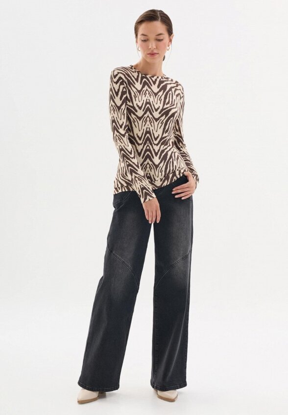 Лонгслив Savage