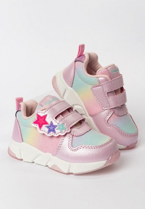 Кроссовки Tikkago