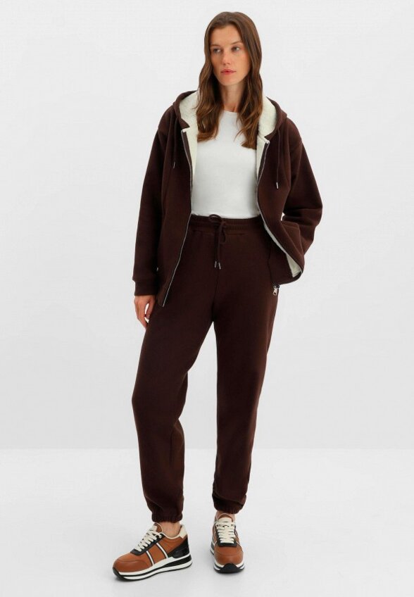 Толстовка Nominee