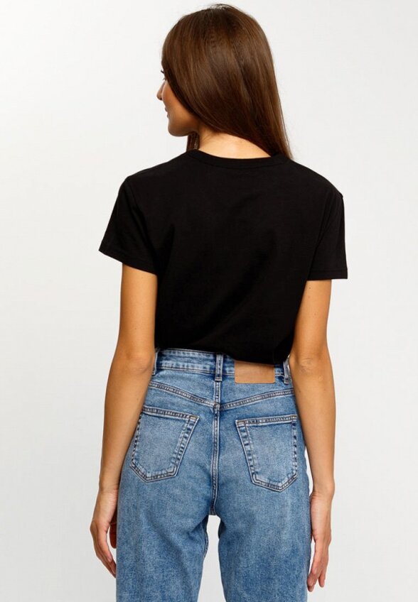 Футболка Апрель