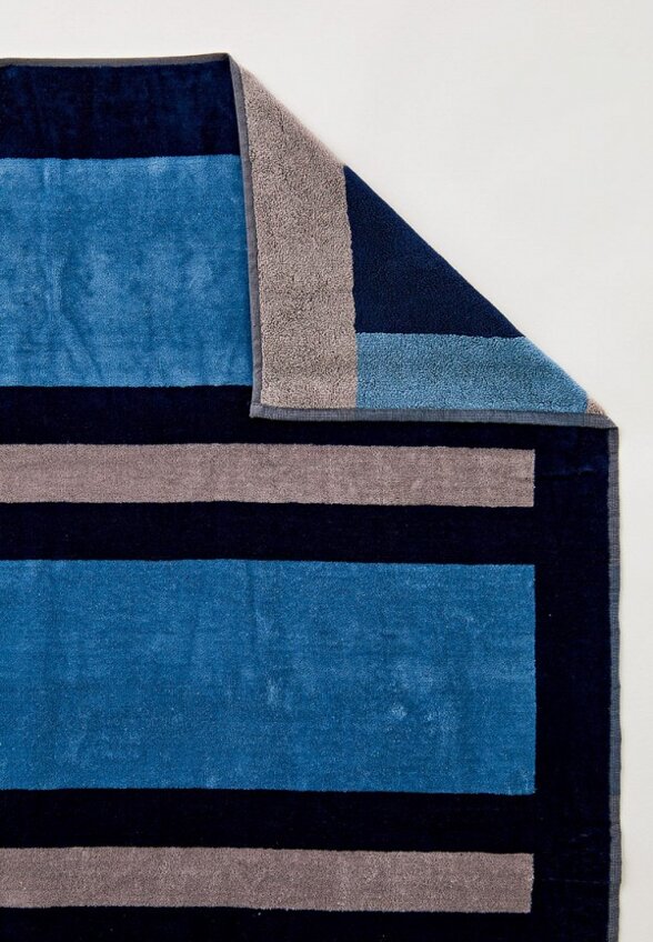 Полотенце Trussardi