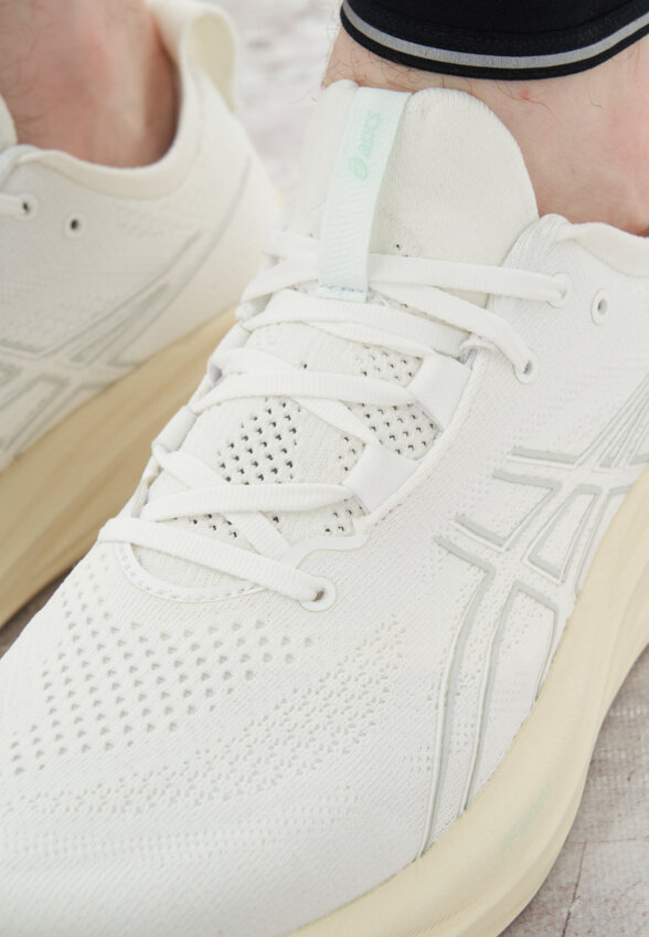 Кроссовки мужские ASICS Gel-Nimbus 26, Белый