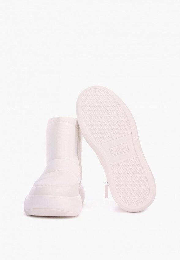 Дутики Instreet