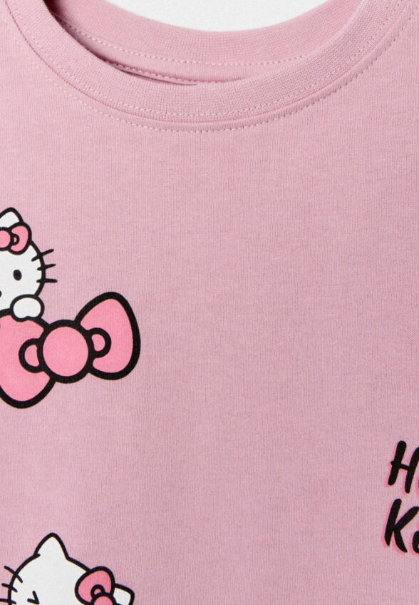 Футболка оверсайз с принтом Hello Kitty для девочек