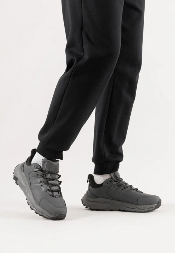 Кроссовки Baasploa