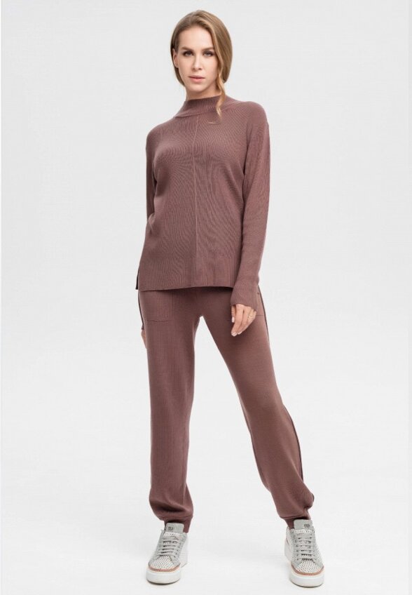 Свитер Ареола