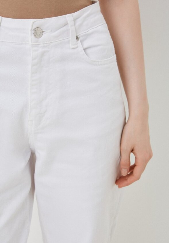 Джинсы Vitacci