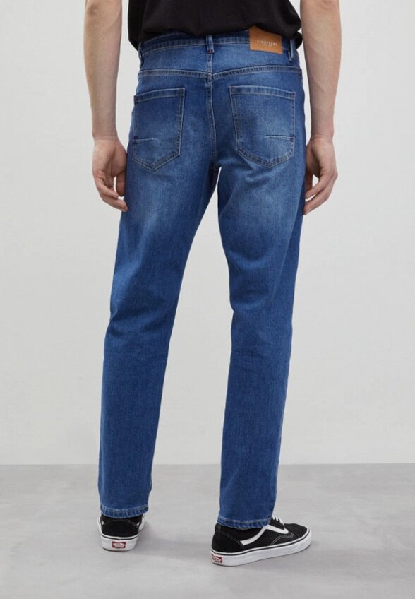 Джинсы Finn Flare