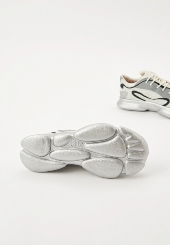 Кроссовки Camper