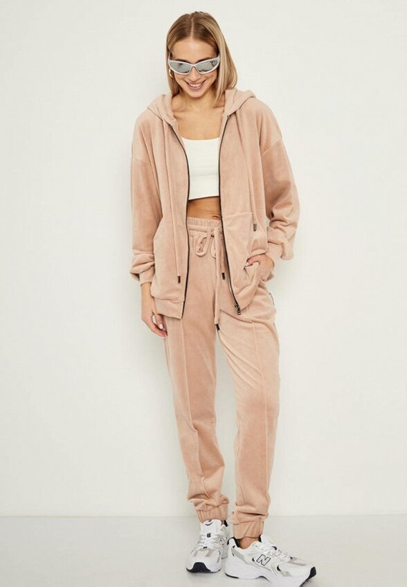 Костюм спортивный Jam8