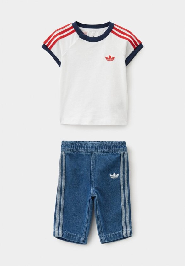 Футболка и джинсы adidas Originals