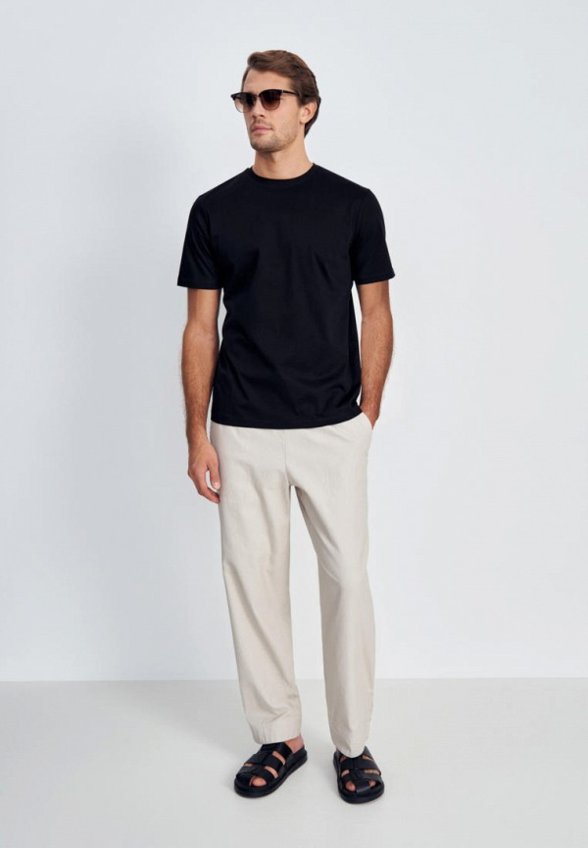 Футболка Finn Flare