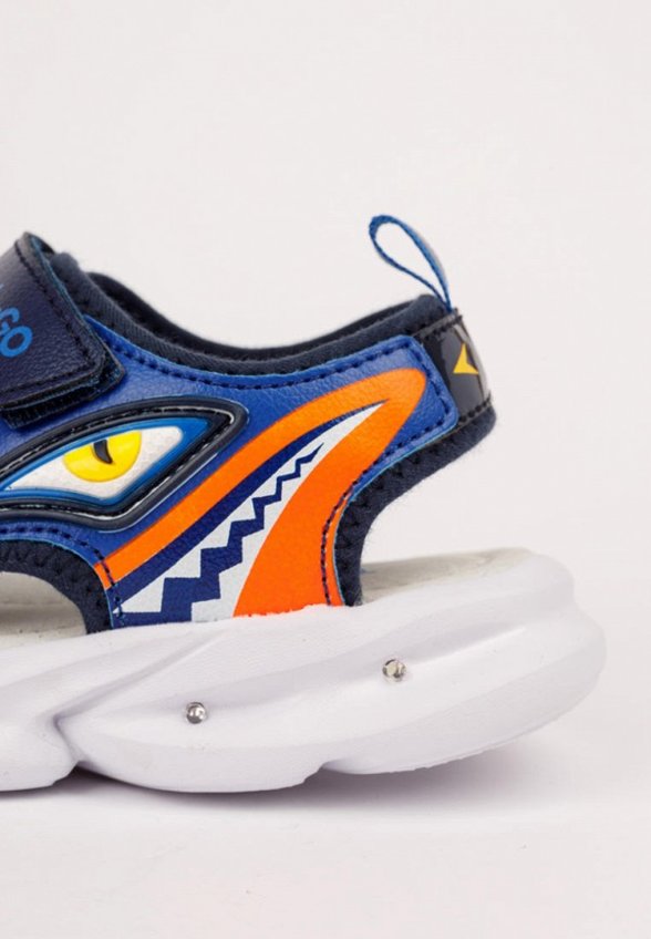 Сандалии Tikkago