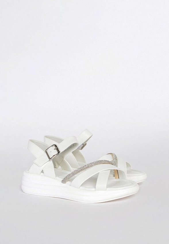 Босоножки Gut