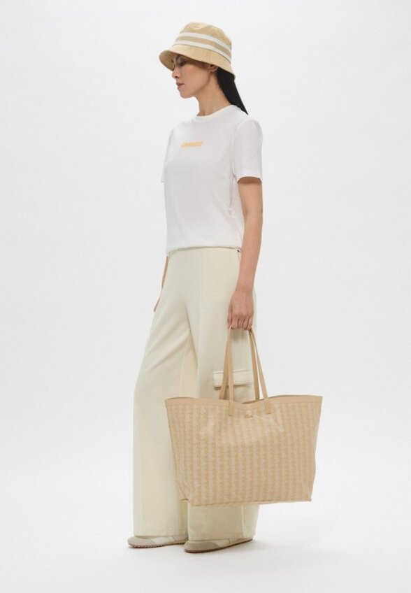 Сумка и косметичка Lacoste