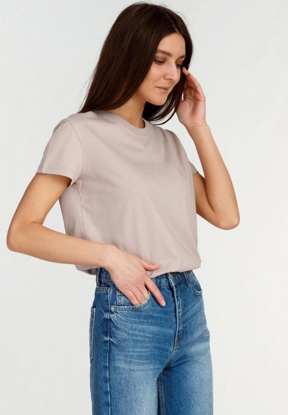 Футболка Апрель