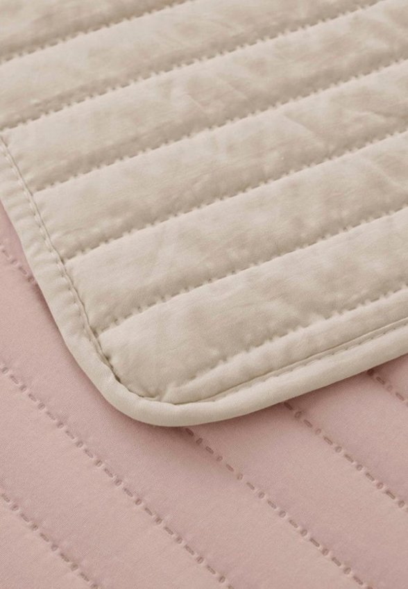 Комплект с покрывалом Sofi De Marko