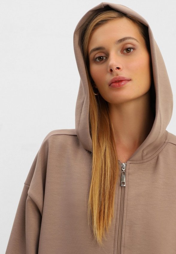 Толстовка Nominee