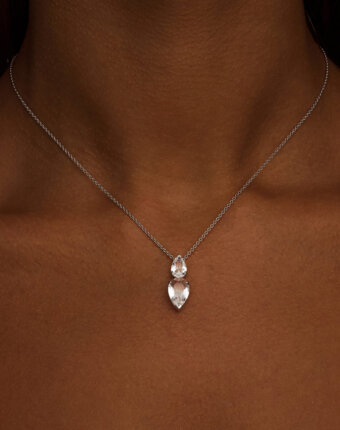 Серебряное колье на тонкой цепочке МАЙЯ П с горным хрусталем MIE женщинам