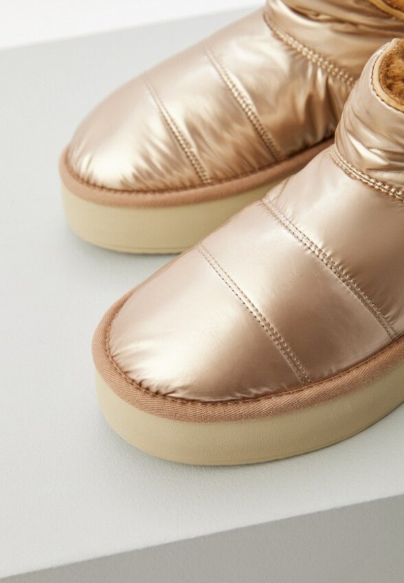 Дутики Colors of California