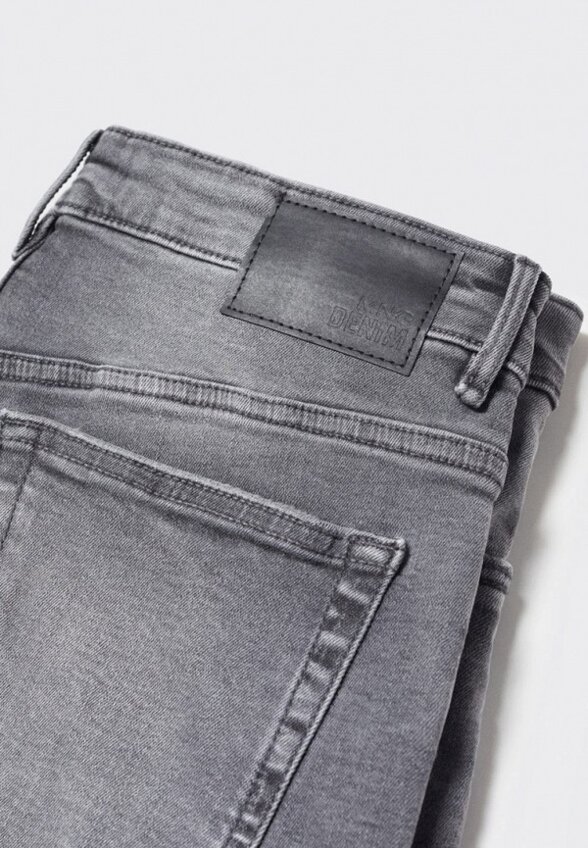 Джинсы Mango Man