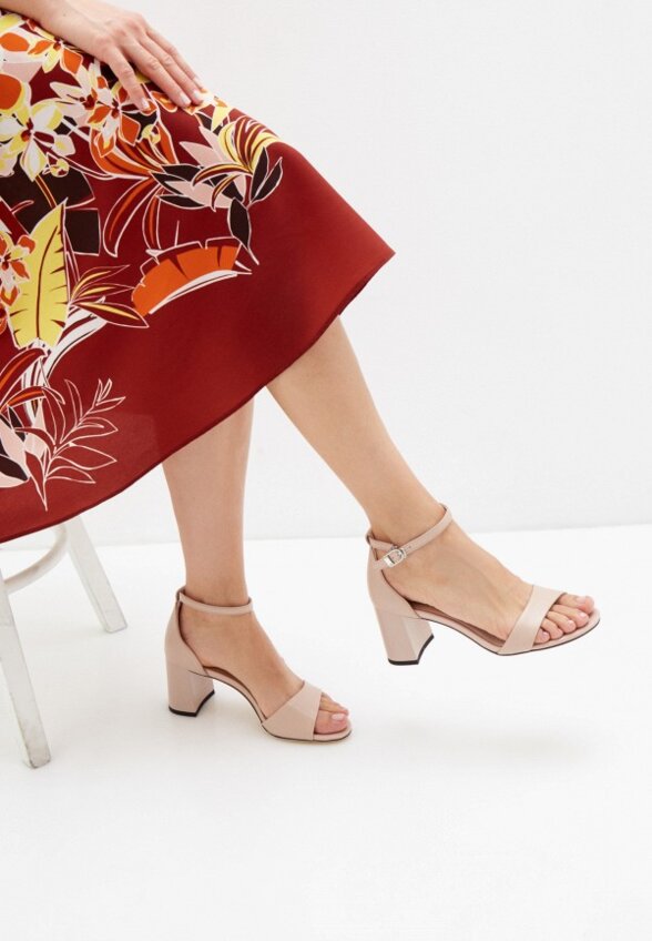 Босоножки Abricot