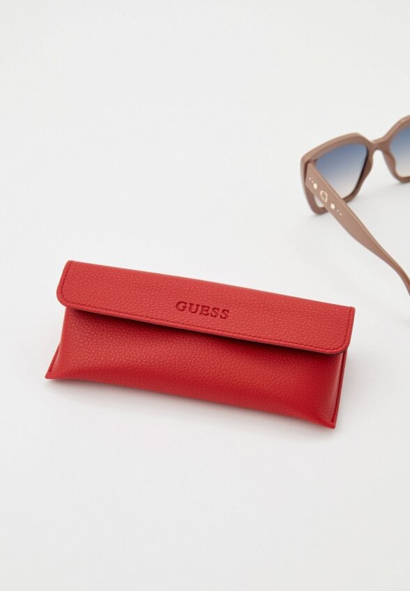 Очки солнцезащитные Guess