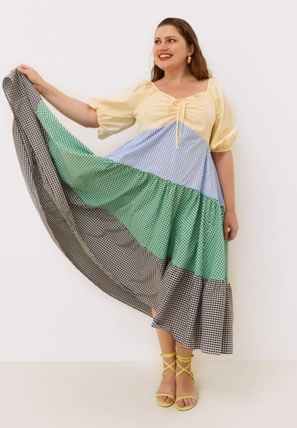 Платье Lessismore