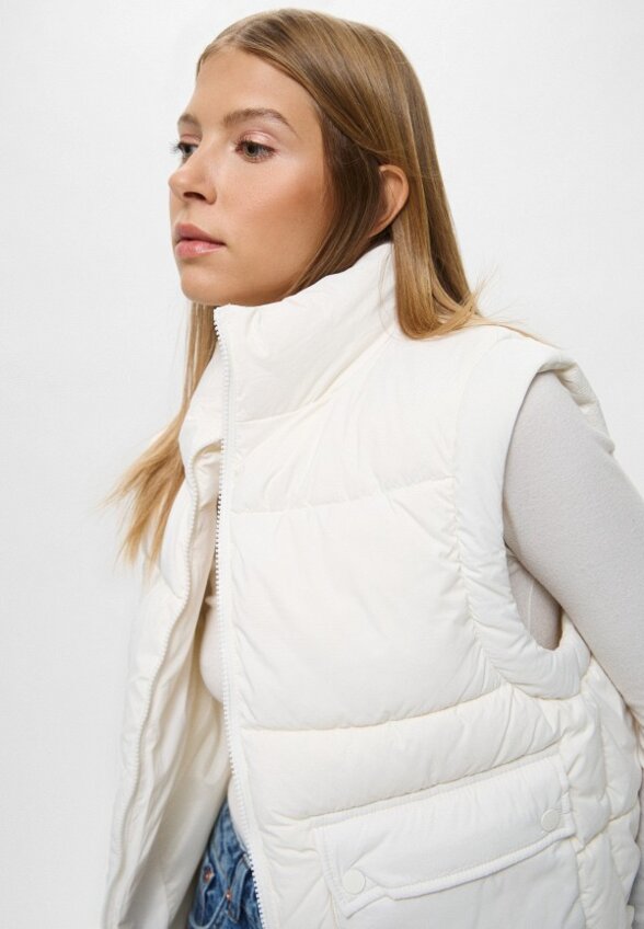 Жилет утепленный Befree