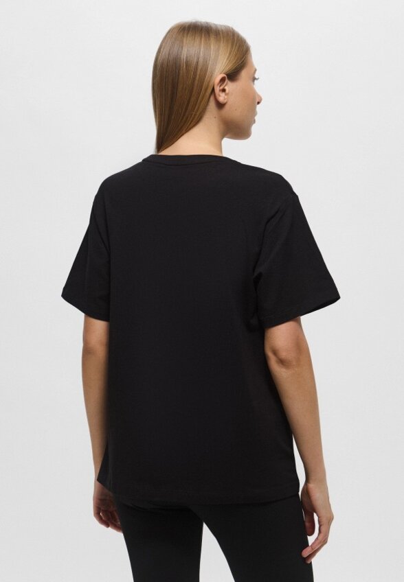 Футболка EA7