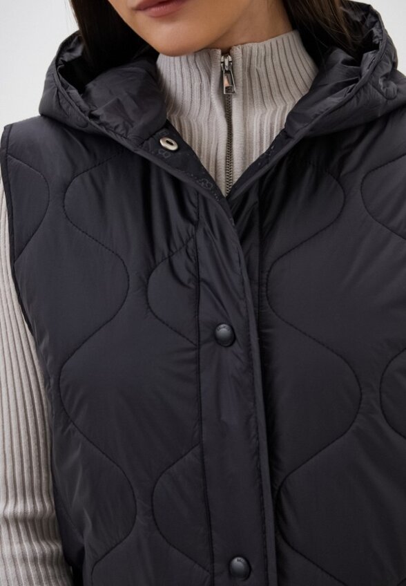 Жилет стеганый Belucci