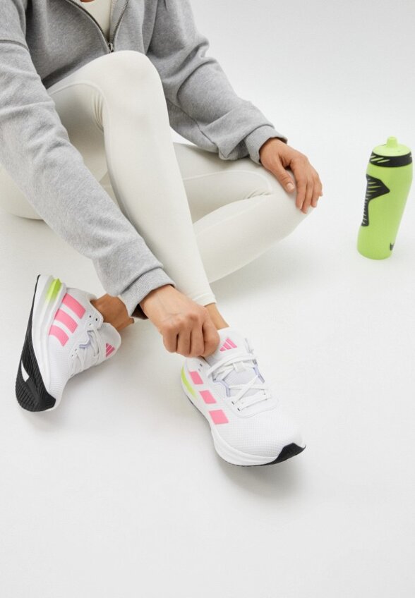 Кроссовки adidas