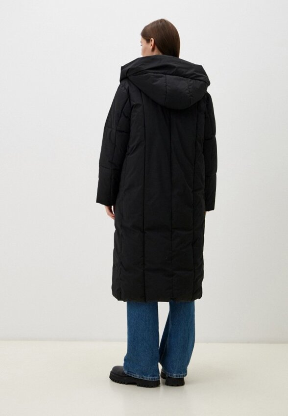 Пуховик Colin's