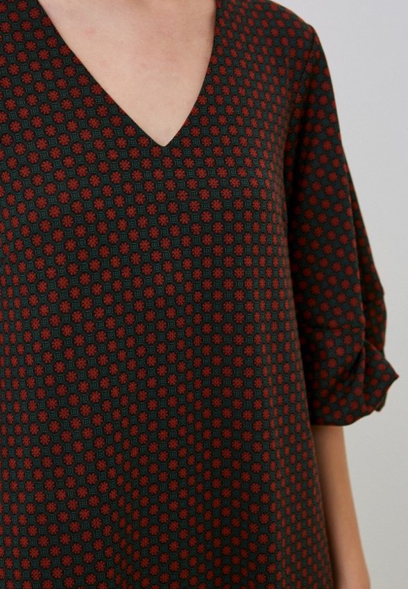 Платье MadaM T