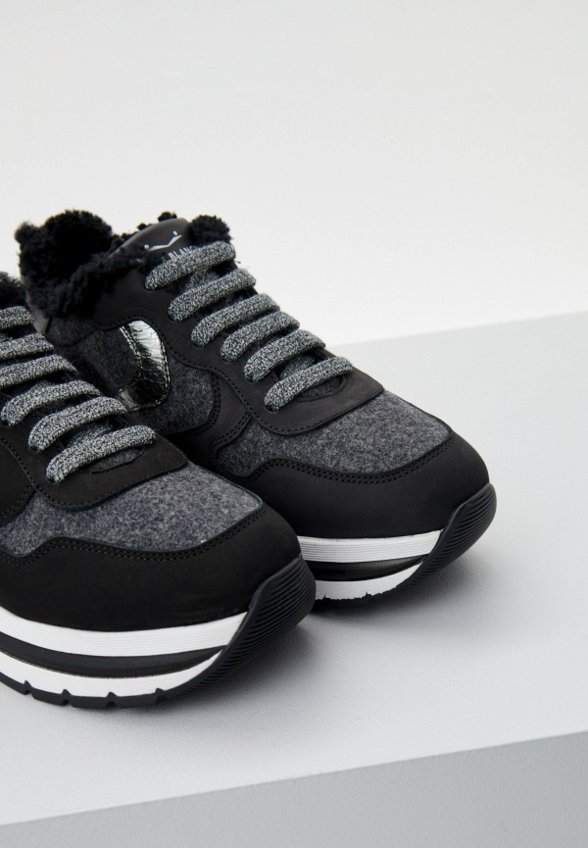 Кроссовки Voile Blanche