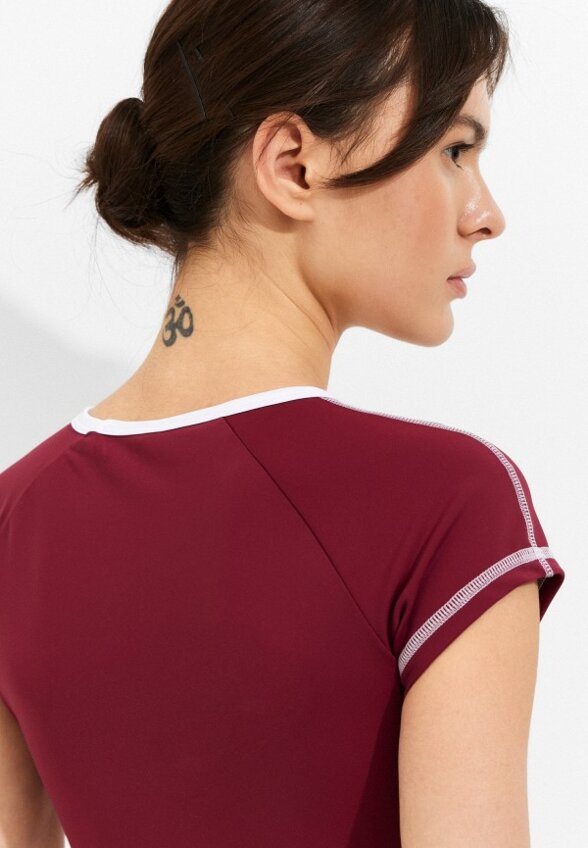 Топ спортивный Mansen