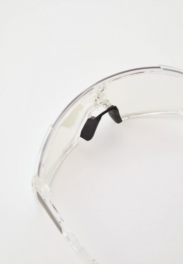 Очки солнцезащитные Under by Me