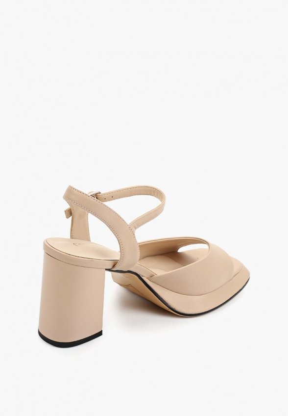 Босоножки Covani