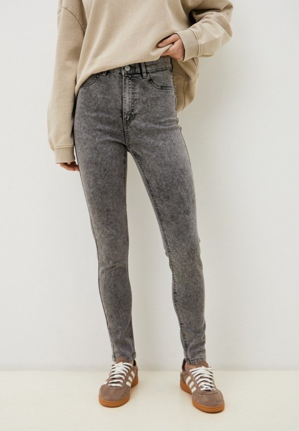 Джинсы Terranova