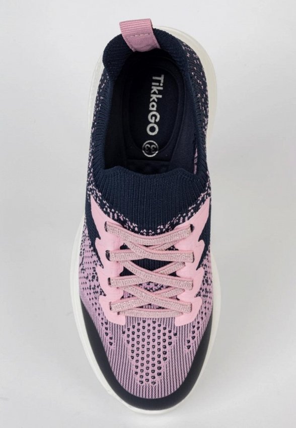 Кроссовки Tikkago