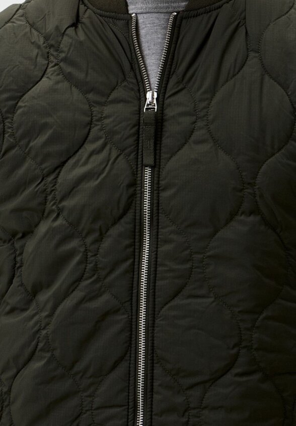 Жилет утепленный Jack & Jones