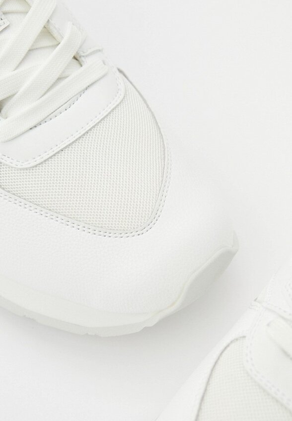 Кроссовки Guess