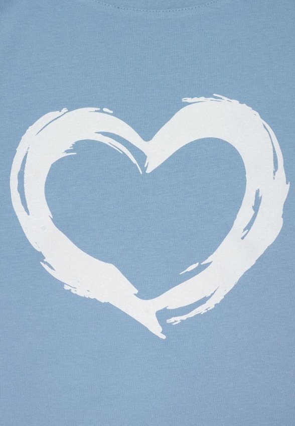 Футболка Апрель